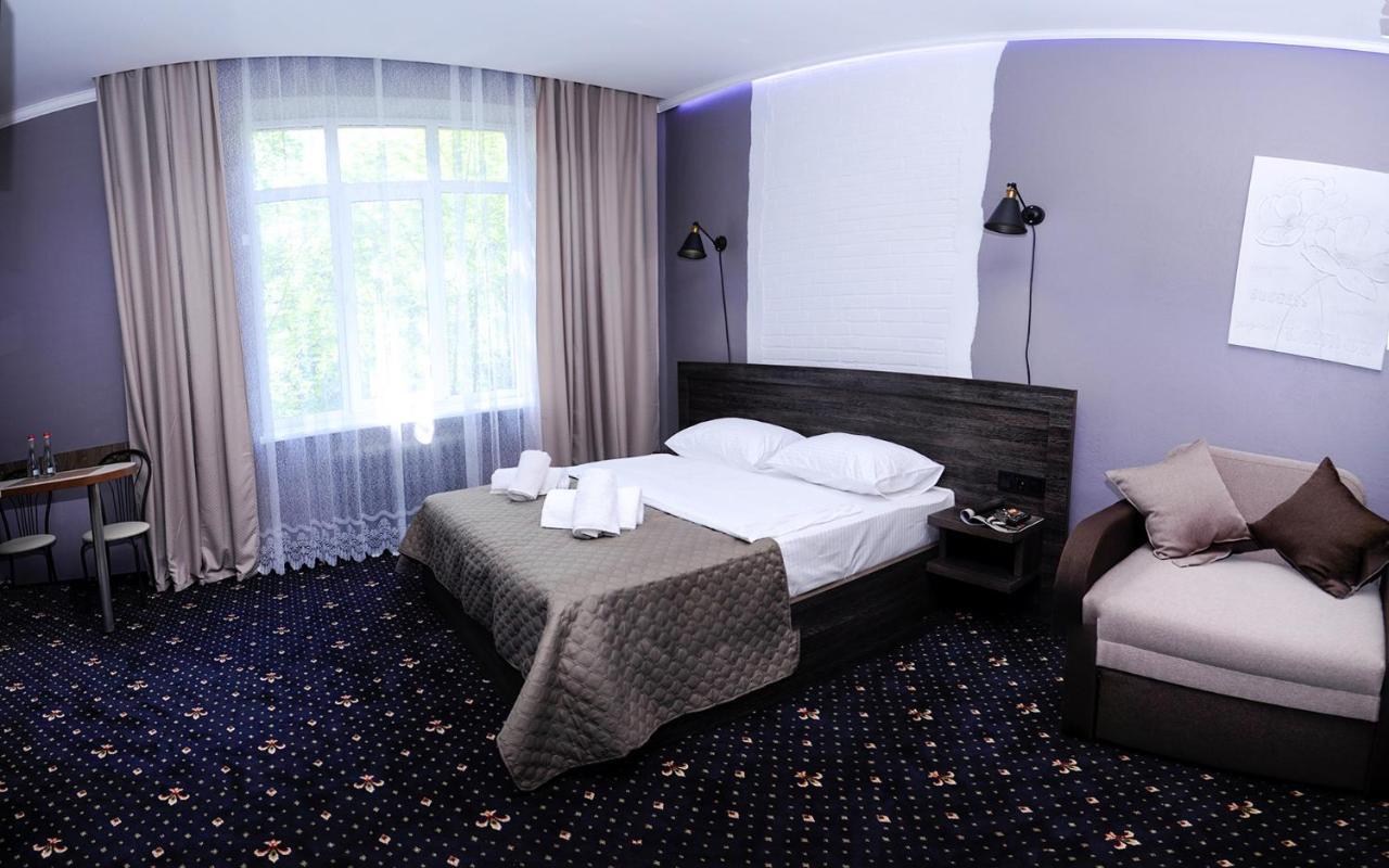 Luxury.Ap Aparthotel Ивано-Франкивск Екстериор снимка